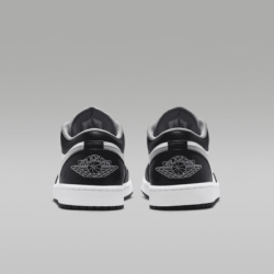 Chaussures de sport Nike,
Air Max coussin amorti,
Flyknit respirant et léger,
Dunk chaussures de planche vintage,
La Air Force 1